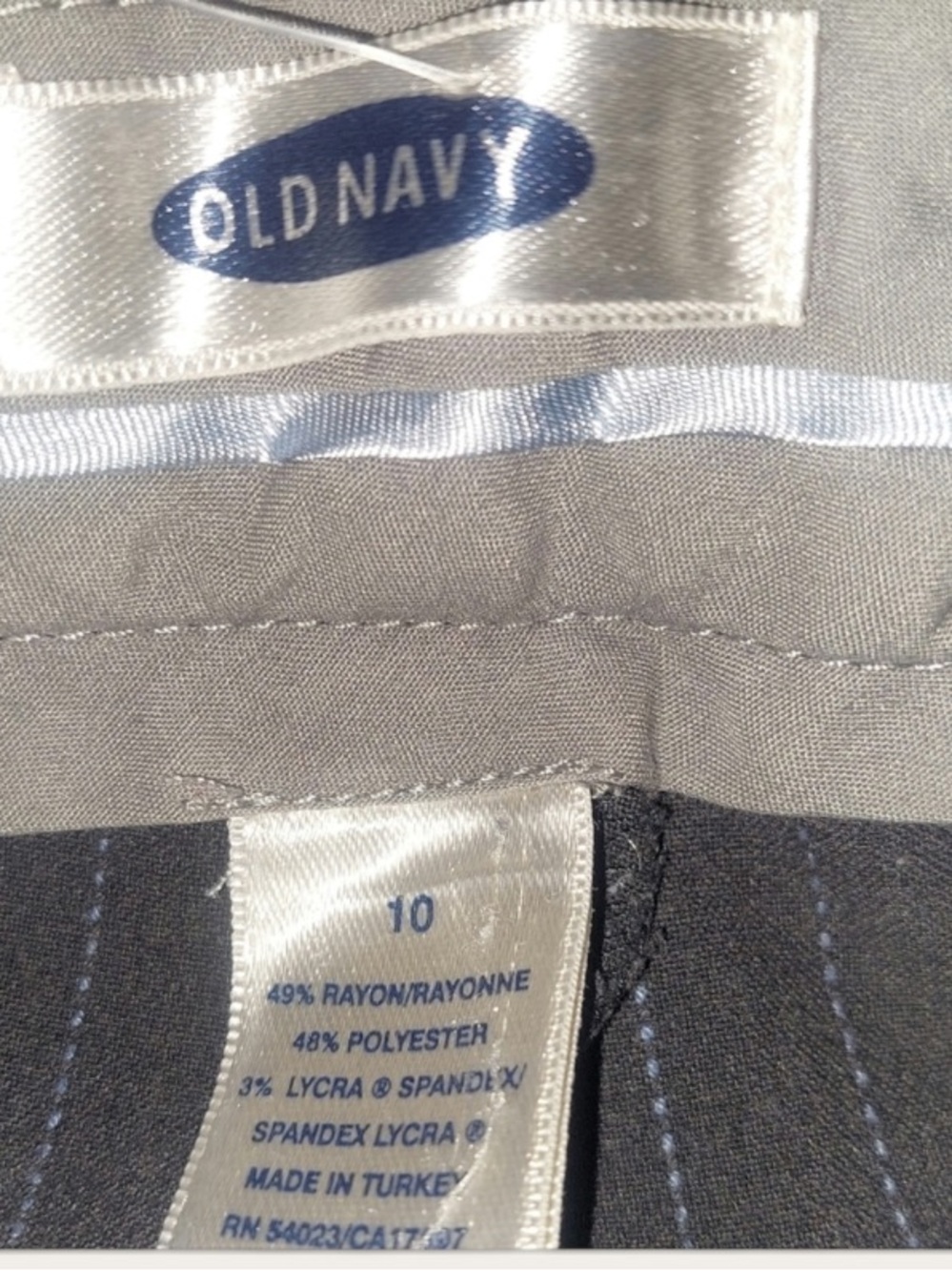 Old Navy Women's Grey with Blue Pinstripe Tailored Trousers, Size 10, GUC - Picture 6 of 9